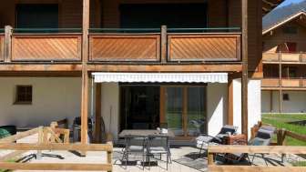 Clean, Cosy with a covered Terrace